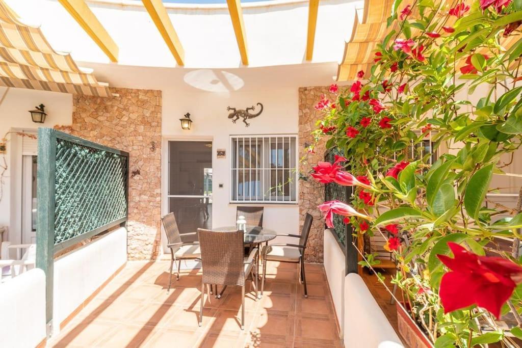 Magnifico Adosado Con Piscina Y Barbacoa Villa Campoamor Kültér fotó