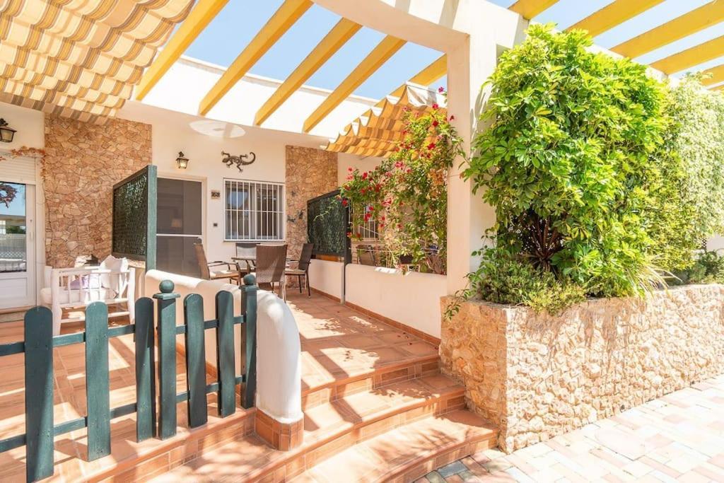 Magnifico Adosado Con Piscina Y Barbacoa Villa Campoamor Kültér fotó