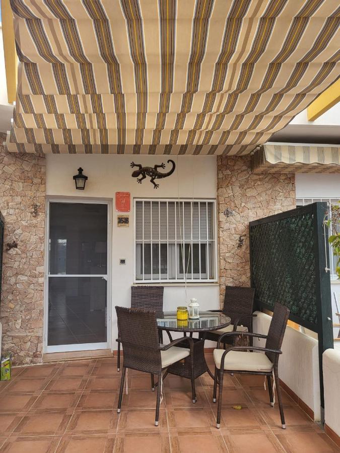 Magnifico Adosado Con Piscina Y Barbacoa Villa Campoamor Kültér fotó